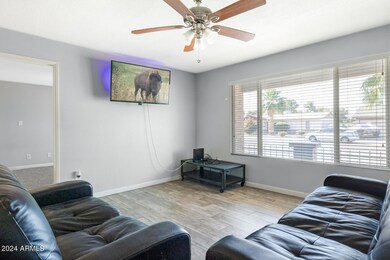 3465 E Shaw Butte Dr Phoenix - 205