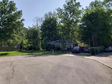 9125 Lantana Dr, Louisville, KY 40229 - photo 3