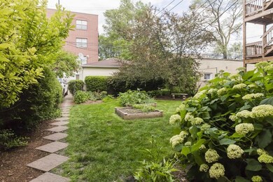 6131 N Mozart St unit 1, Chicago, IL 60659 - photo 3