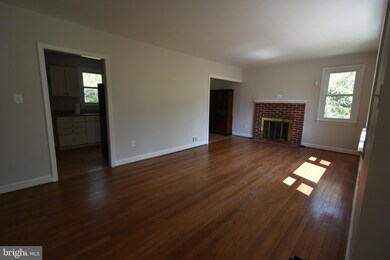 3217 Mccomas Ave, Kensington, MD 20895 - photo 2