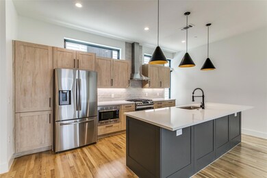 5609 Live Oak St unit 403, Dallas, TX 75206 - photo 4