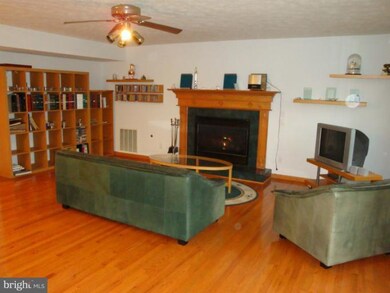 44162 Mimosa Ln, California, MD 20619 - photo 2