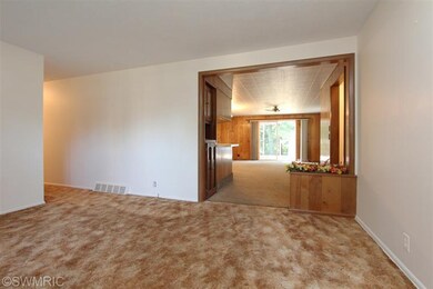 262 Netherfield St NW, Comstock Park, MI 49321 - photo 3