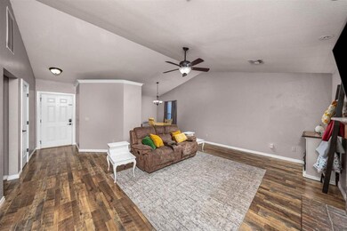 101 NW Jordan Way, Cache, OK 73527 - photo 4