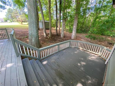 2 level back deck. There also is an outbuilding fo