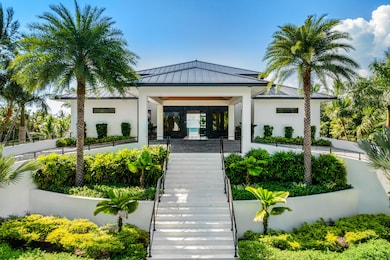 Porte Cochere Entrance