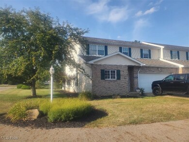 4015 Pelham St NE unit 3A, Canton, OH 44714 - photo 2