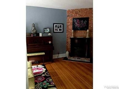 Living Room Electric fire place with original bric