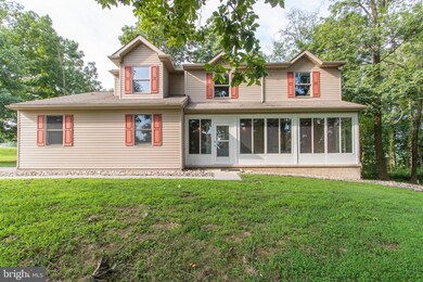 126 Fairfield Dr, Barto, PA 19504 - photo 3