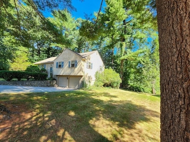 19 Boswell Rd, Reading, MA 01867 - photo 3