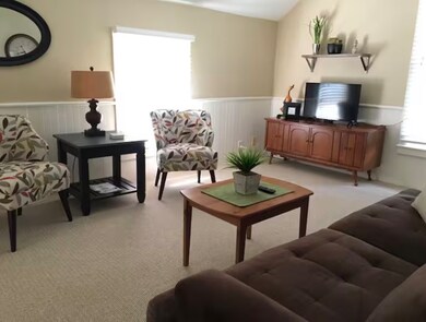 136 N Batavia Ave unit 2, Batavia, IL 60510 - photo 7