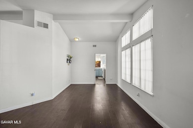 2038 Falcon Ave, Palmdale, CA 93551 - photo 7