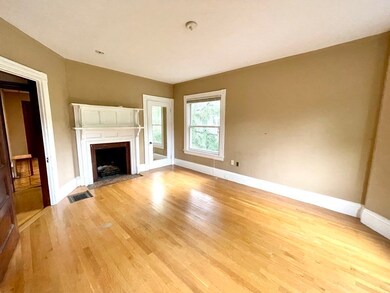 500 Centre St unit 3, Newton, MA 02458 - photo 3