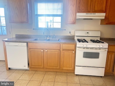 213 Emily Ln, Winchester, VA 22602 - photo 4