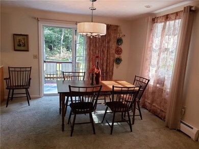 Dining area directly off kitchen