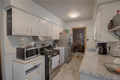 2739 60th St, Des Moines, IA 50322 - photo 4