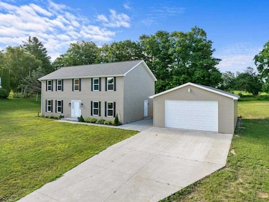 18180 Hilltop Dr, Charlevoix, MI 49720 - photo 6