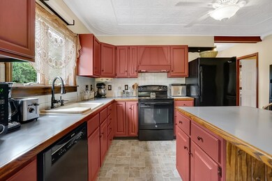 46 Charles St, Three Rivers, MA 01080 - photo 5