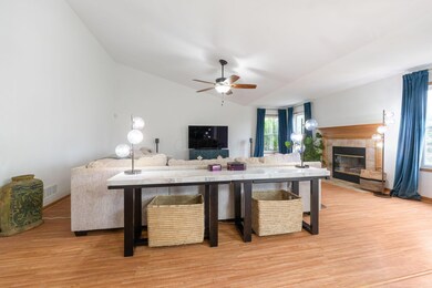 494 Yale Cir (Interior)-20