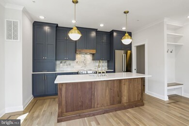 3569 Warder St NW unit 5, Washington, DC 20010 - photo 2