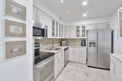 Aquasol unit T-E, Miami Beach, FL 33141 - photo 3