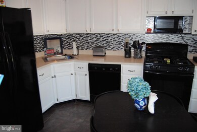 1406 Sentry Ln, Norristown, PA 19403 - photo 5