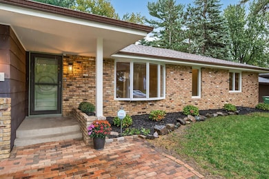 1369 Pike Lake Ct, New Brighton, MN 55112 - photo 2