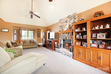 Vaulted Ceiling Great Rm