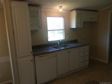 127 Camp Oak Rd, Statesville, NC 28677 - photo 6