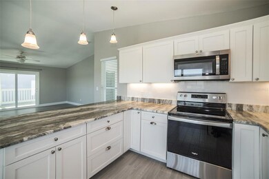 8601 E Bay Dr unit 2, Treasure Island, FL 33706 - photo 6