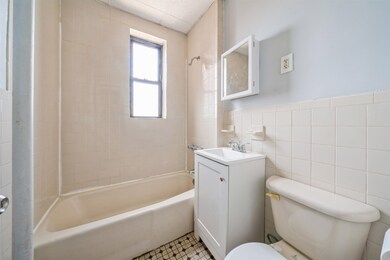 117 Corbin Ave unit 401, Jersey City, NJ 07306 - photo 5
