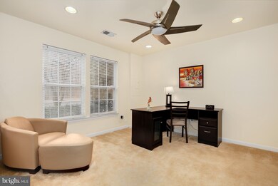 8050 Pennington Dr, Laurel, MD 20724 - photo 4