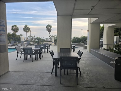 525 E Seaside Way unit 210, Long Beach, CA 90802 - photo 2