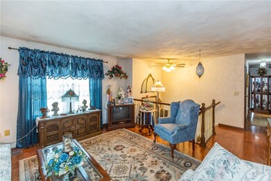 24 Lisa Ann Cir, Greenville, RI 02828 - photo 7