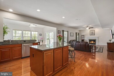 5846 Claremont Dr, Elkridge, MD 21075 - photo 7