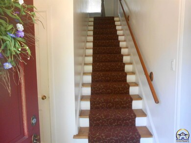 2913 SW 20th St, Topeka, KS 66604 - photo 4