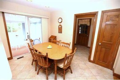 57 Lauricella Ln, Waltham, MA 02452 - photo 5