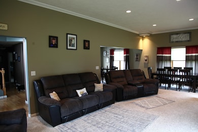 2006 Ridgeway Dr, Lexington, NE 68850 - photo 3