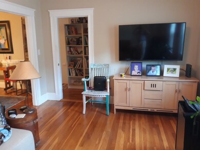 111 Warwick Rd unit 113, West Newton, MA 02465 - photo 3