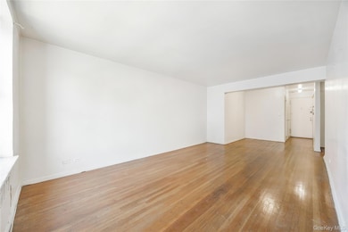 Origin Briggs unit 3F, Bronx, NY 10458 - photo 2