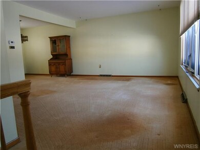 Living Room. Wonderful size to accomodate all your