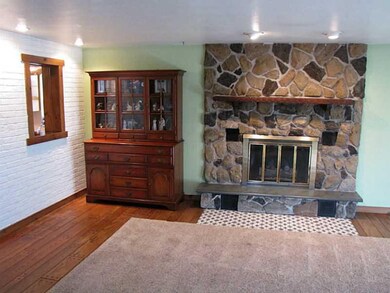 Family Room.