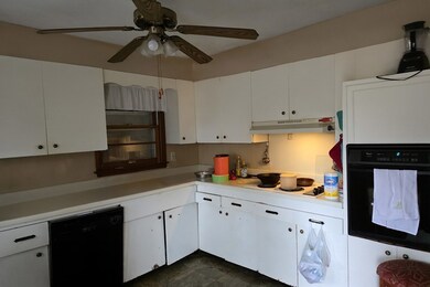 307 Wayne Dr, Hopkinsville, KY 42240 - photo 4