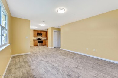 3 Valery Rd Matawan NJ 07747-large-007-5