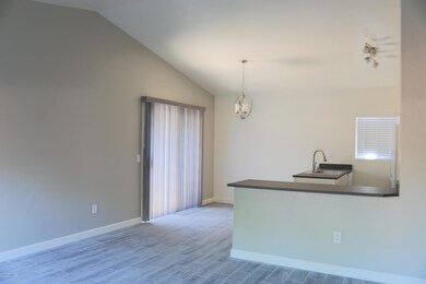 109 W Concorda Dr unit 102, Tempe, AZ 85282 - photo 3