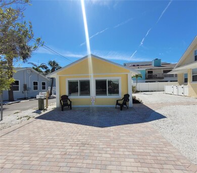 12217 Sunshine Ln, Treasure Island, FL 33706 - photo 2