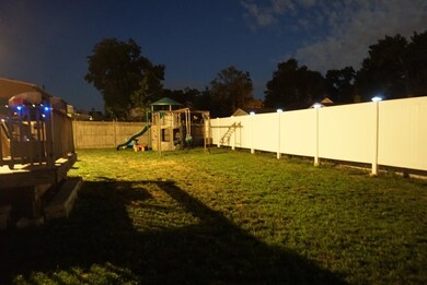 35 Arcadia Blvd, Springfield, MA 01118 - photo 4