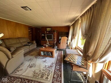 8700 W White Oak Ln, Columbus, IN 47201 - photo 7