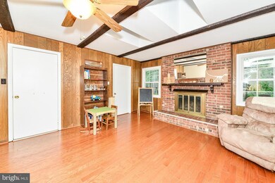 4106 Maureen Ln, Fairfax, VA 22033 - photo 3