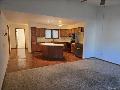 9417 Linda Dr, Davison, MI 48423 - photo 6